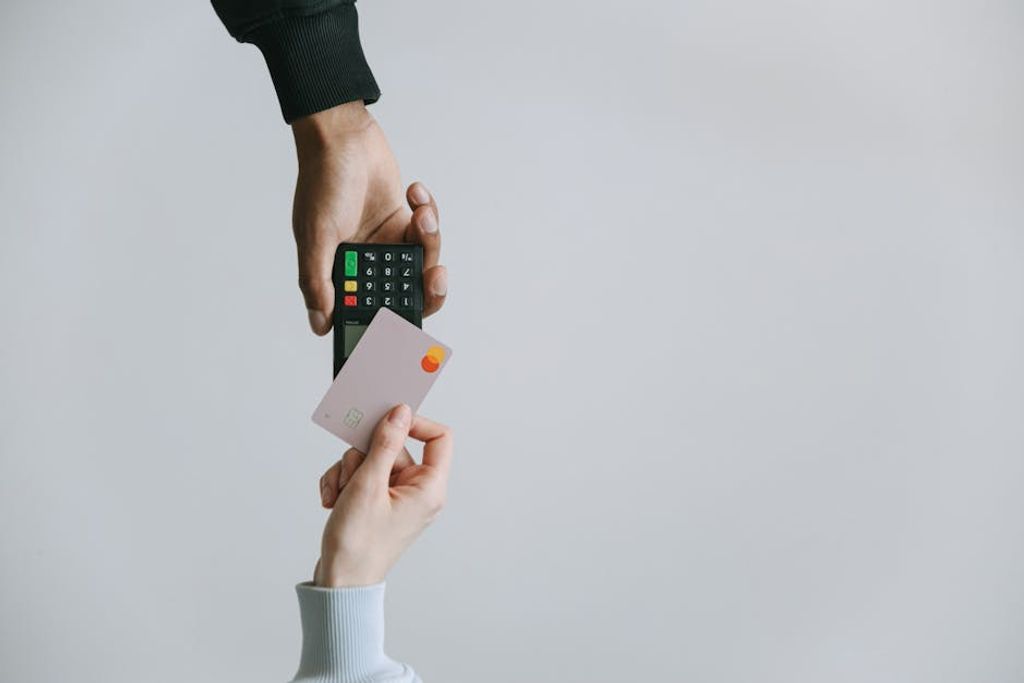 Ivan Samkov באתר PEXELS כרטיס cashback